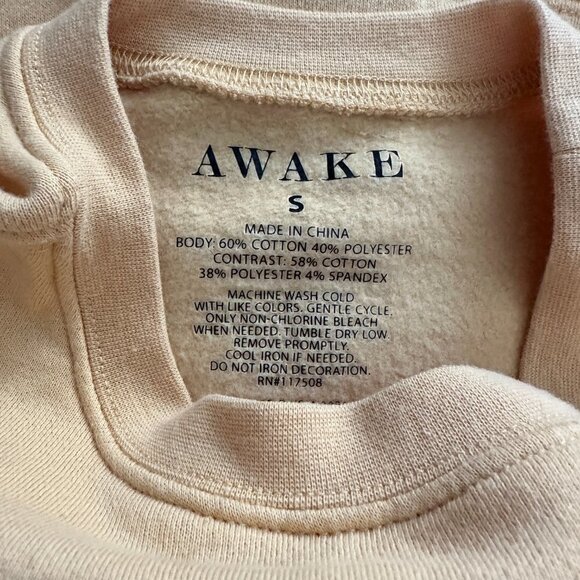 Awake Love is Fearless Crop Sweatshirt Size S - Picture 3 of 3